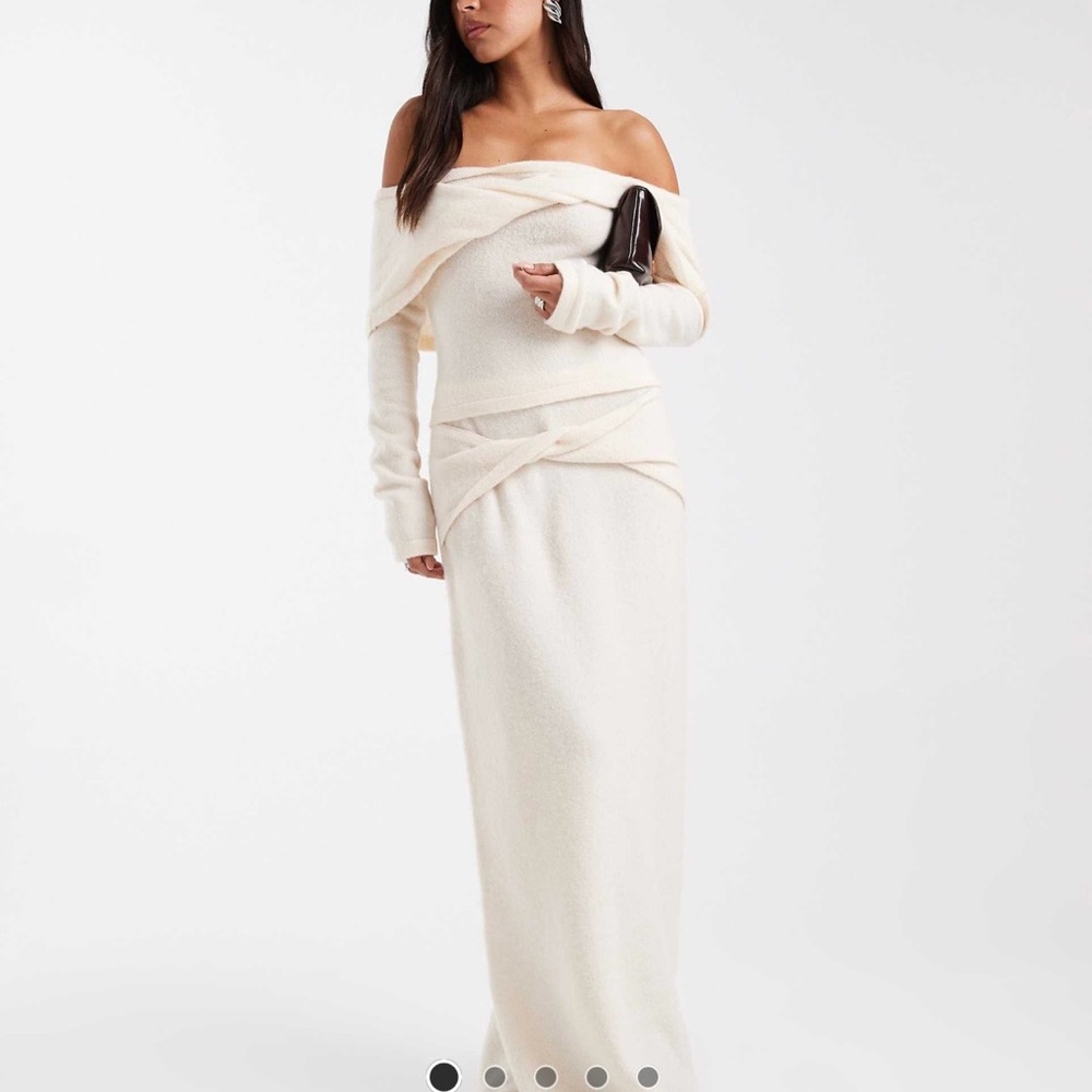 Elegant Off-Shoulder Cream Sweater Set